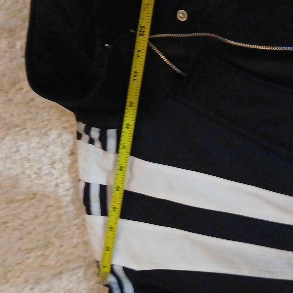 USED Colorblock Trench - Picture 13 of 14